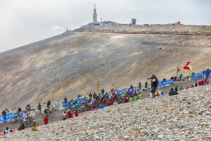 Mont Ventoux maantiepyöräily
