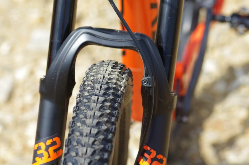 Orbea-Oiz-H30 täysjousitet maastopyörät testissä