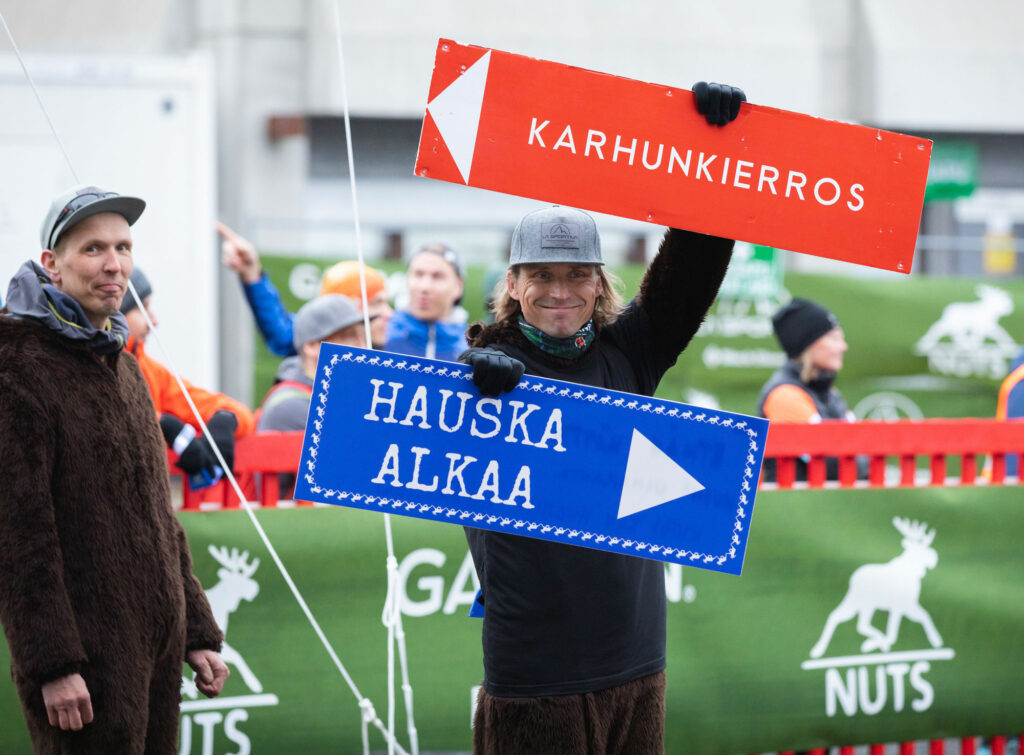 Nuts Karhunkierros 2022: maskotinallet kisakeskuksessa