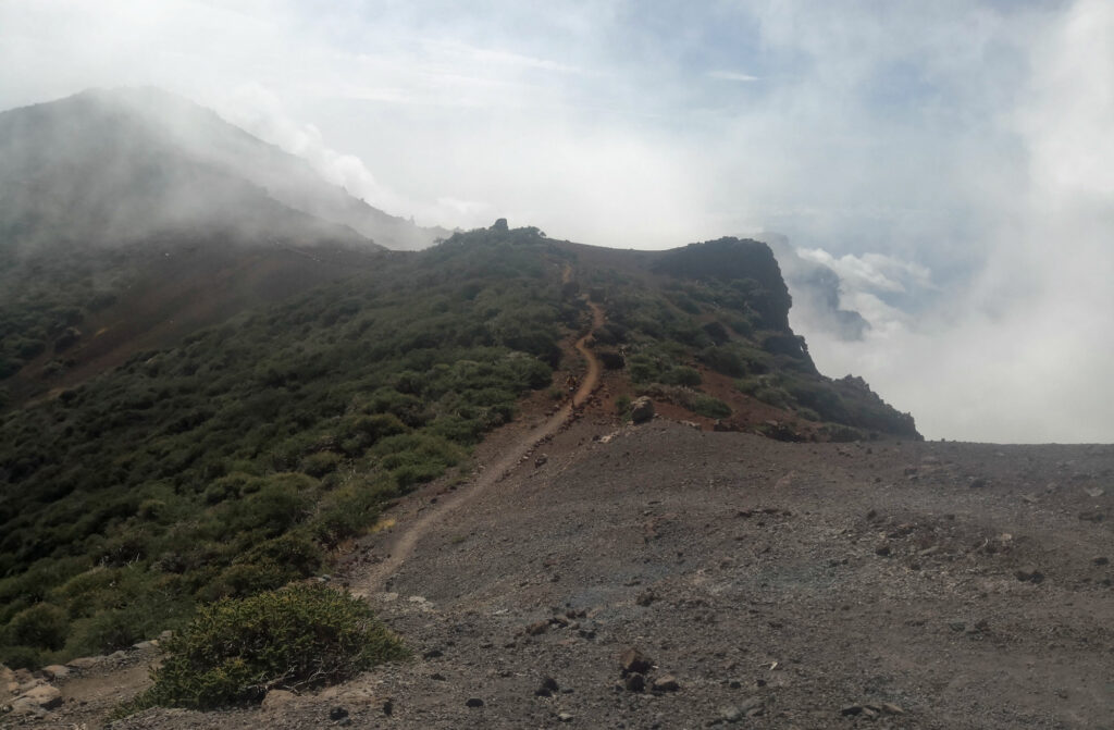 Transvulcania by UMTB - Taburienten kansallispuiston polkuja pilvien rajalla.